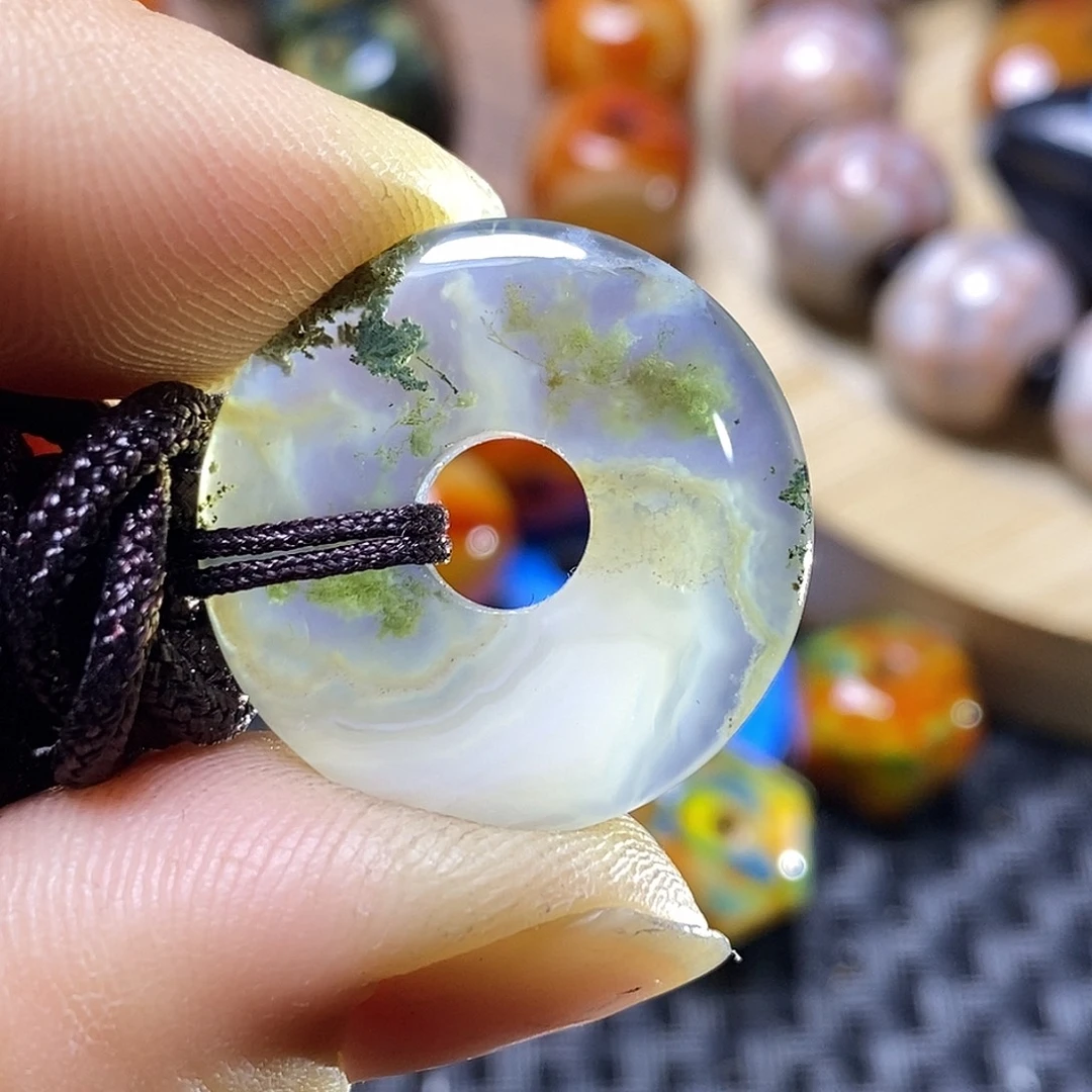 因***变玛瑙/玉髓未镶嵌颈饰