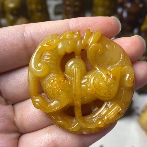 未镶嵌蛇纹石玉颈饰126