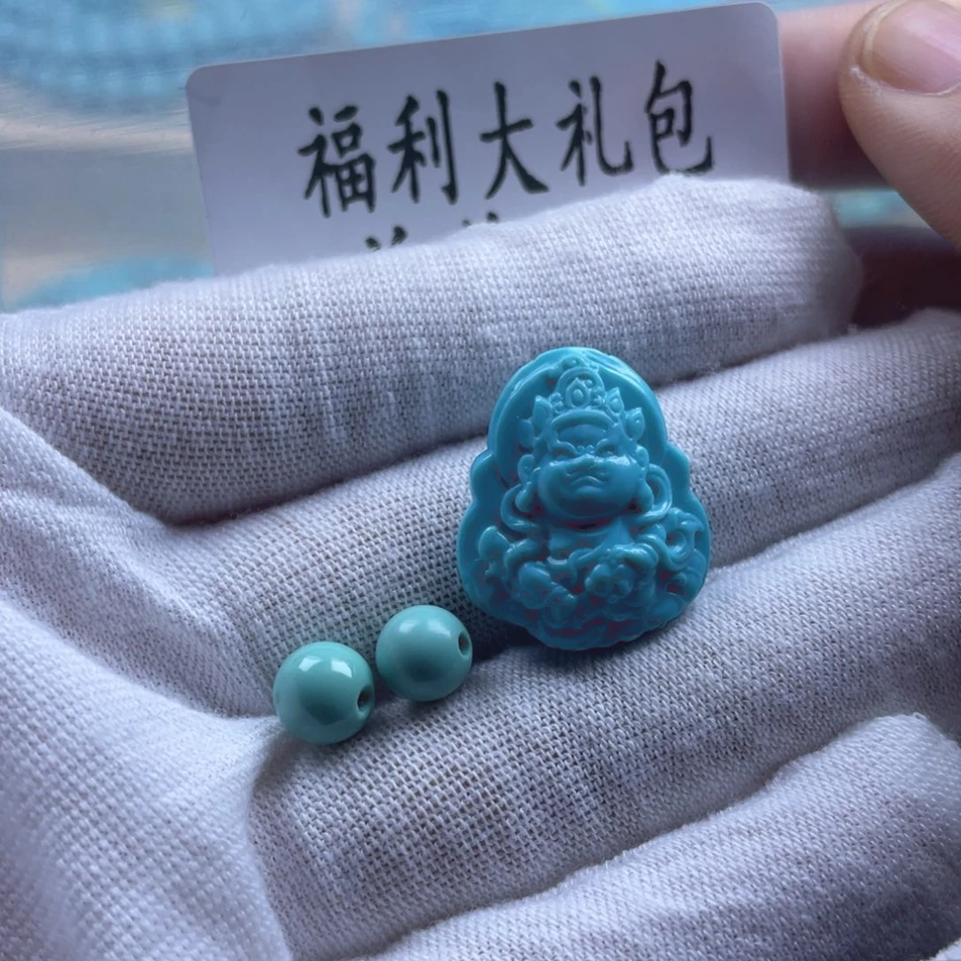 绿松石未镶嵌天然原矿绿松石雕刻件