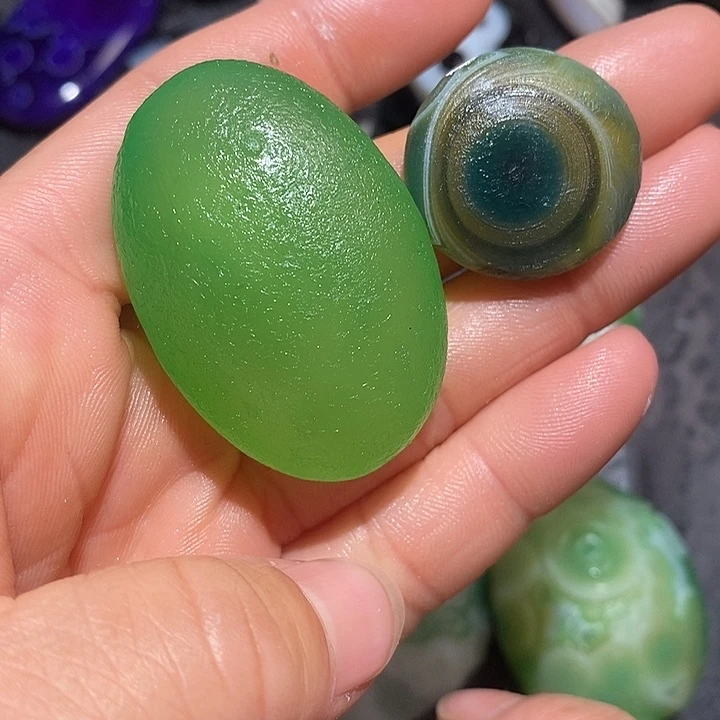 用***9玛瑙/玉髓合金颈饰