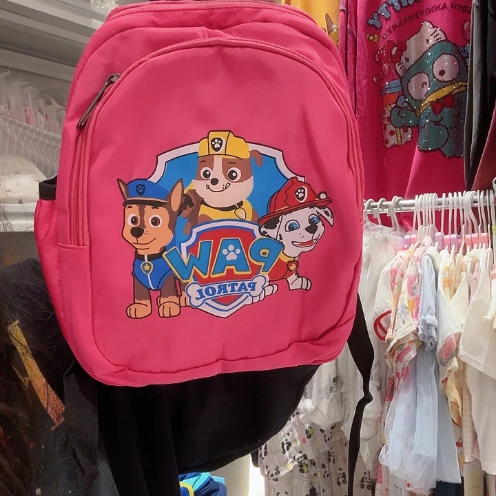 书包特价，幼儿园背不退不换，