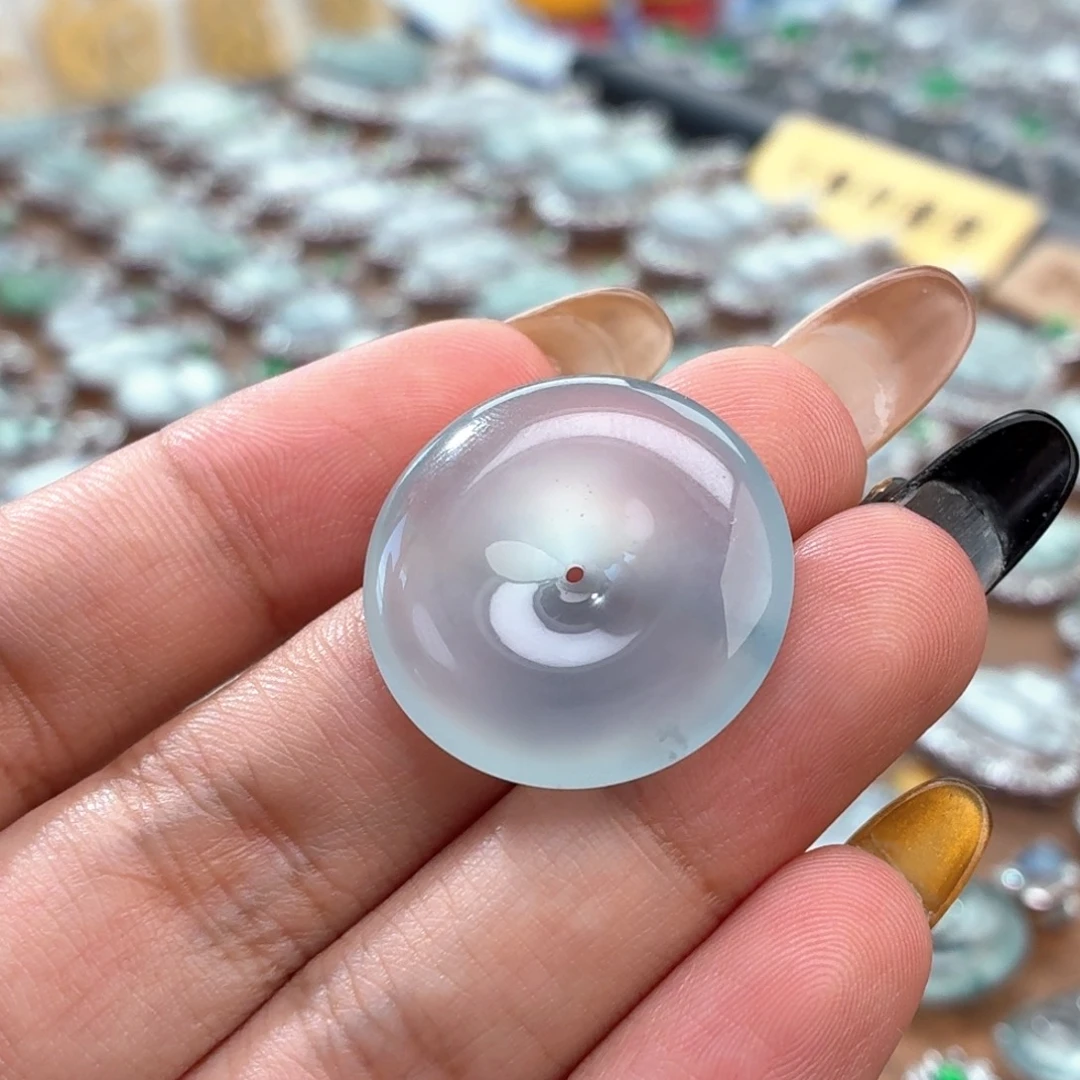 翡翠未镶嵌颈饰平安扣