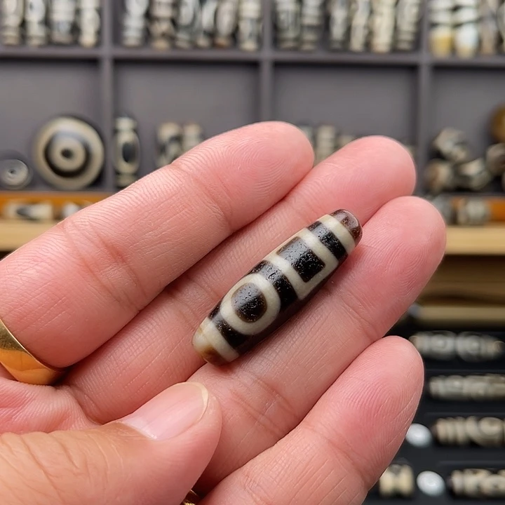 玛瑙/玉髓颈饰未镶嵌上肯台珠玛瑙条纹