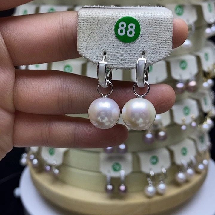 银S925镶嵌淡水珍珠耳饰