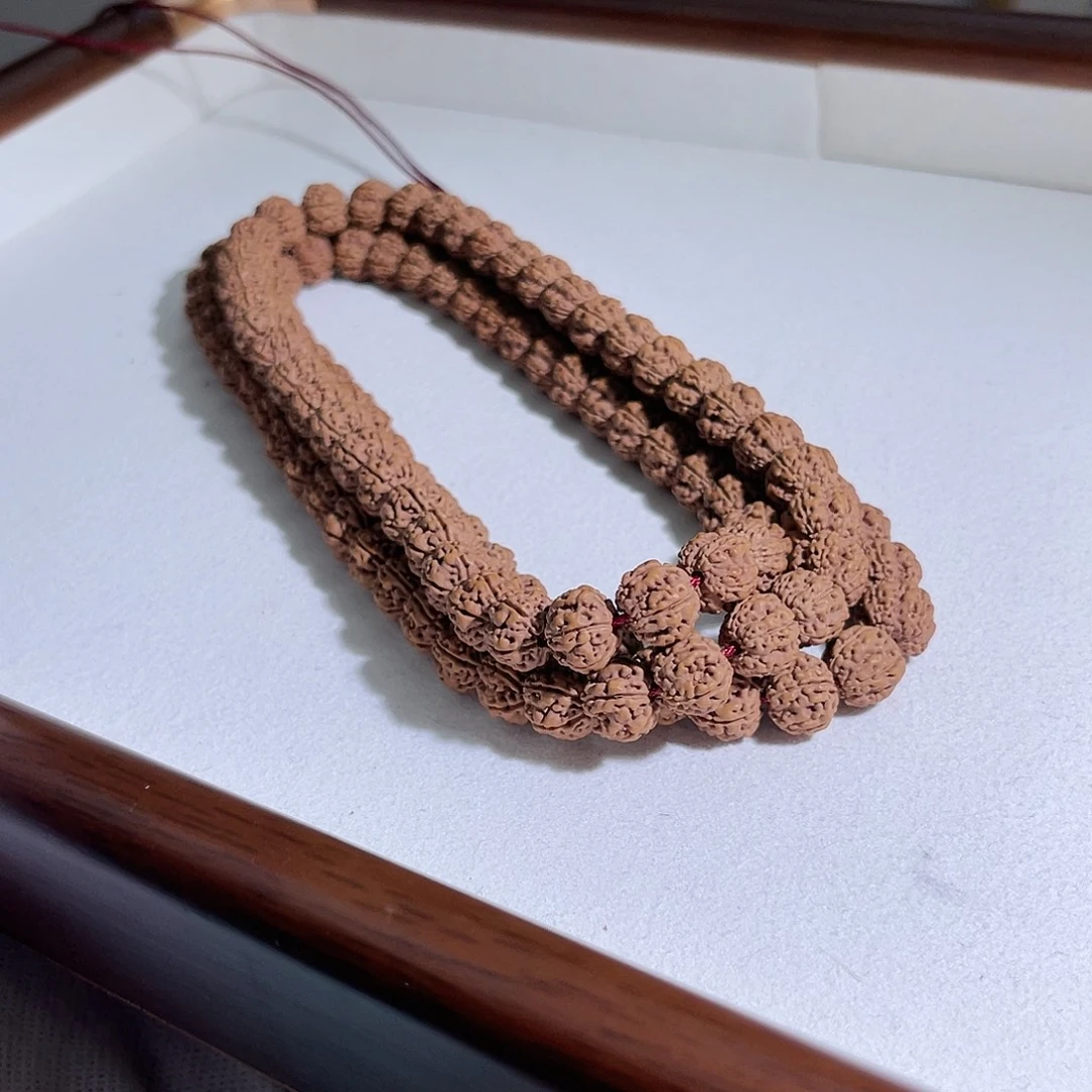 吊坠金刚菩提梅花108尺10。   418