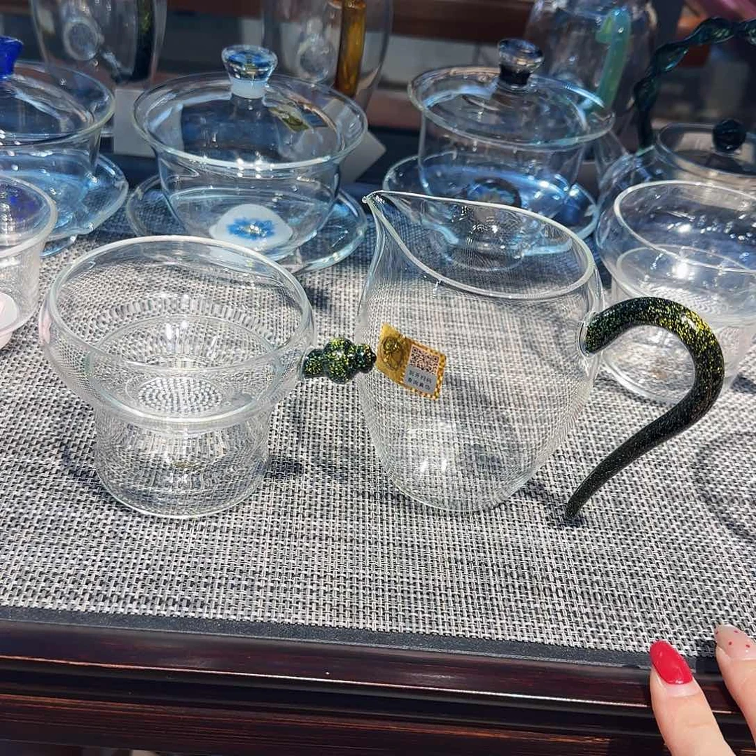 小***媒黑金怡然+黑金茶漏