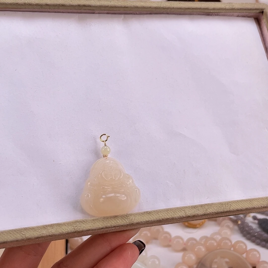 和田玉吊坠(不含链)18K金镶嵌