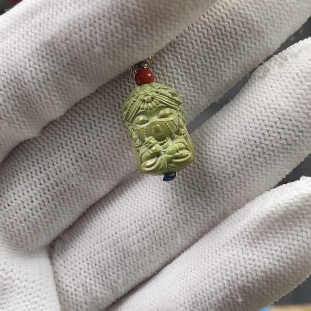 绿松石未镶嵌挂件