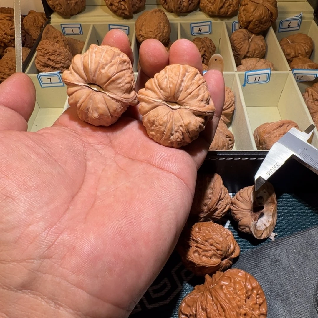 K***o吊坠文玩核桃南瓜吨