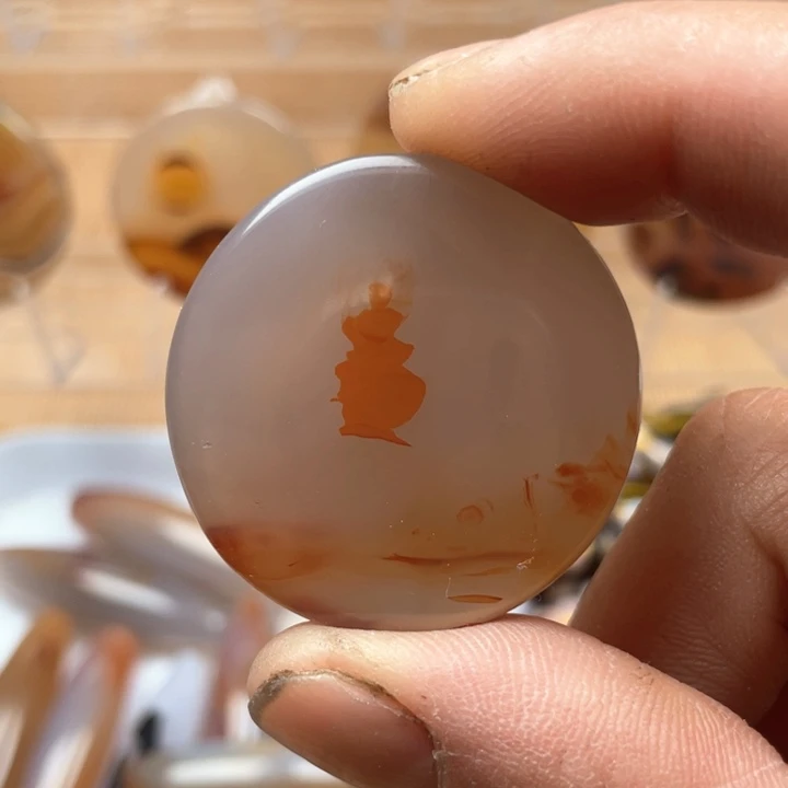 玛瑙/玉髓吊坠未镶嵌