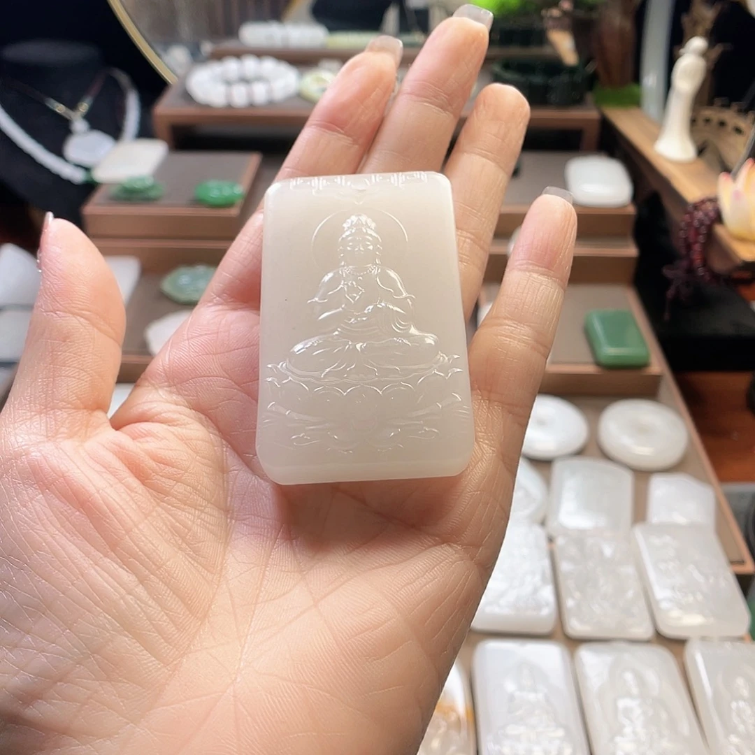 满***天石英质玉（金丝玉）未镶嵌颈饰新疆金丝玉双面雕工