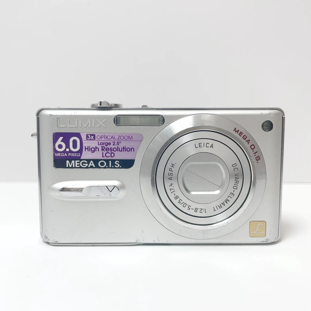 95新 Panasonic/松下 fx9银色日版人像冷白皮600万像素3倍变焦ccd