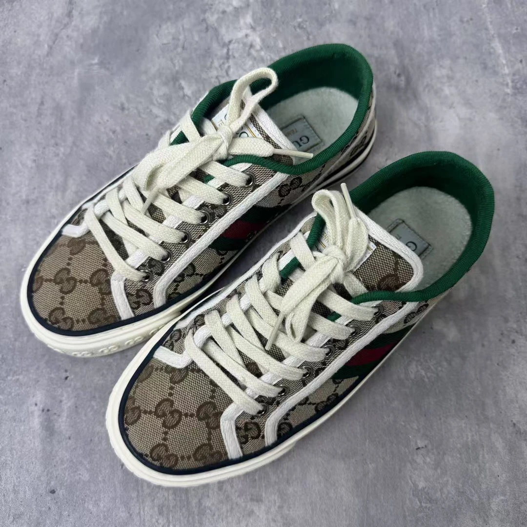 99新 GUCCI/古驰 36.5码/仔仔女鞋/棕色满印双G时尚经典板鞋 1727