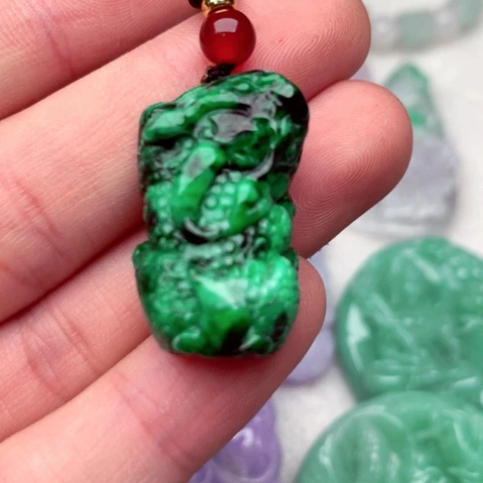 翡翠吊坠(不含链)未镶嵌
