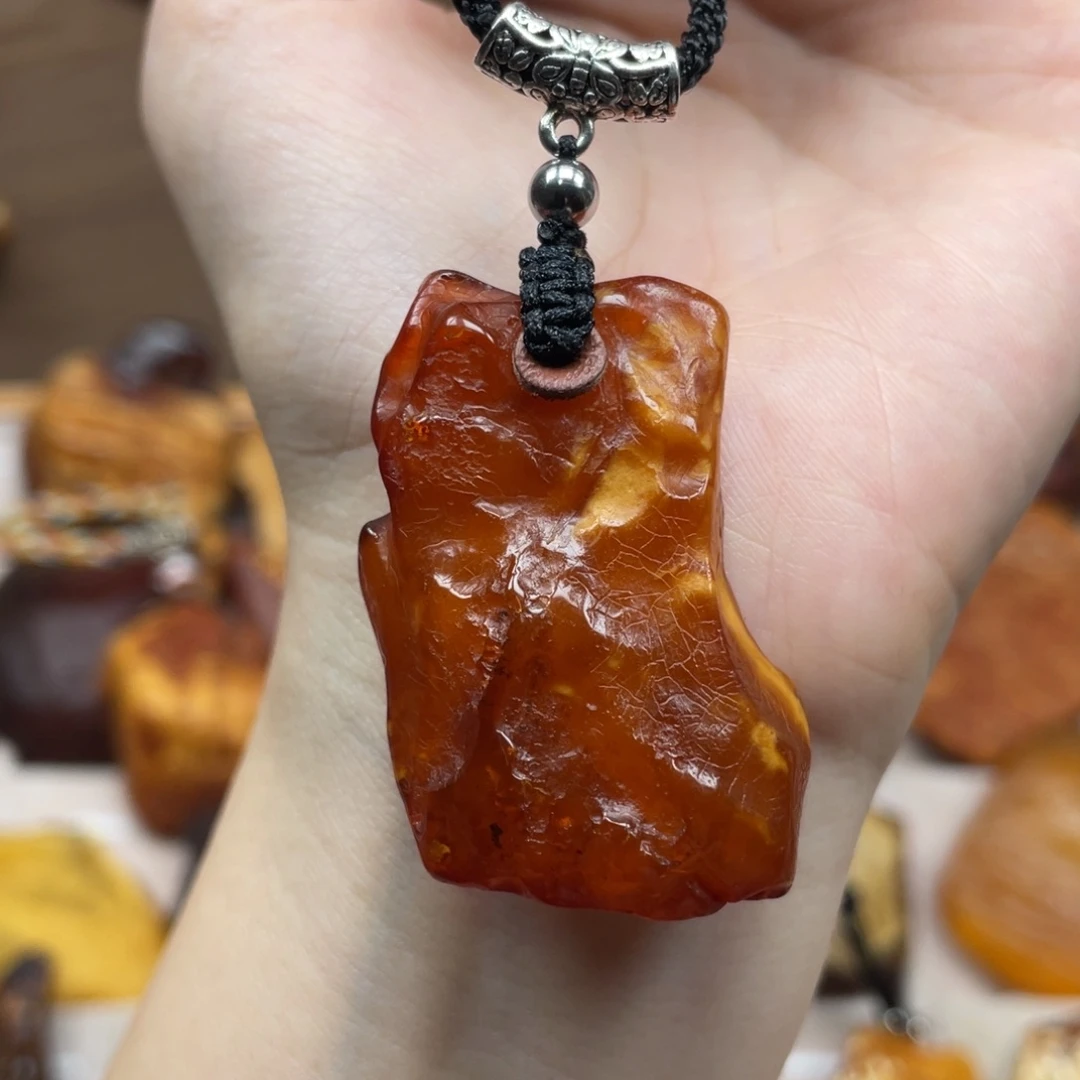 琥珀未镶嵌珠宝奇石