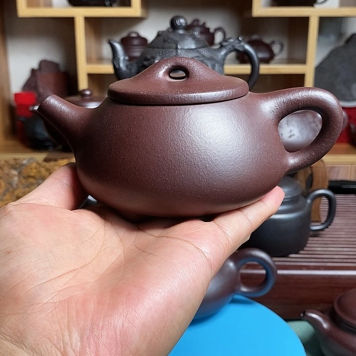 沉***默茶壶紫砂原矿石红景舟石瓢250 cc左右