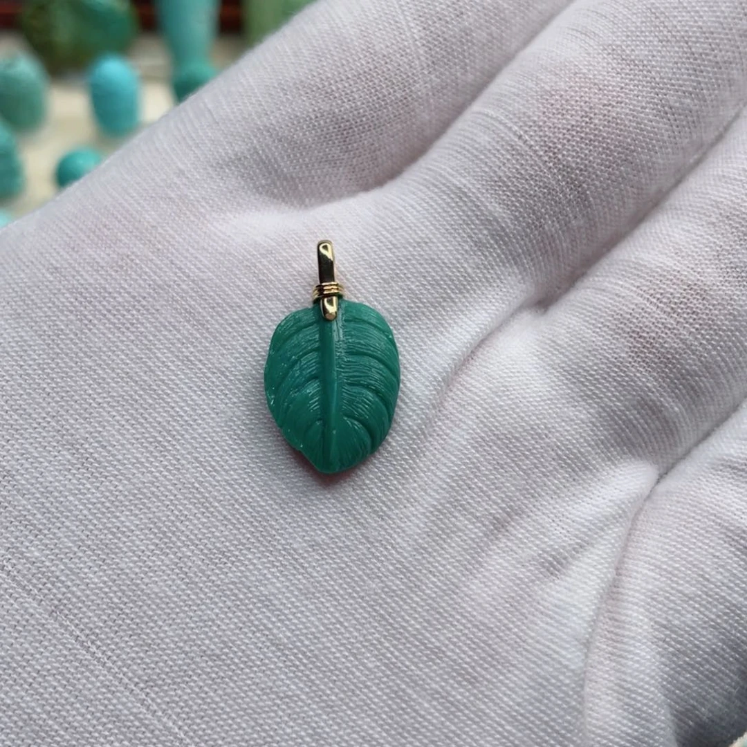 18K金镶嵌绿松石珠宝奇石