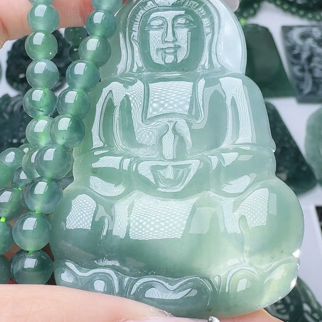 翡翠未镶嵌颈饰天然的A货翡翠多样性发其一