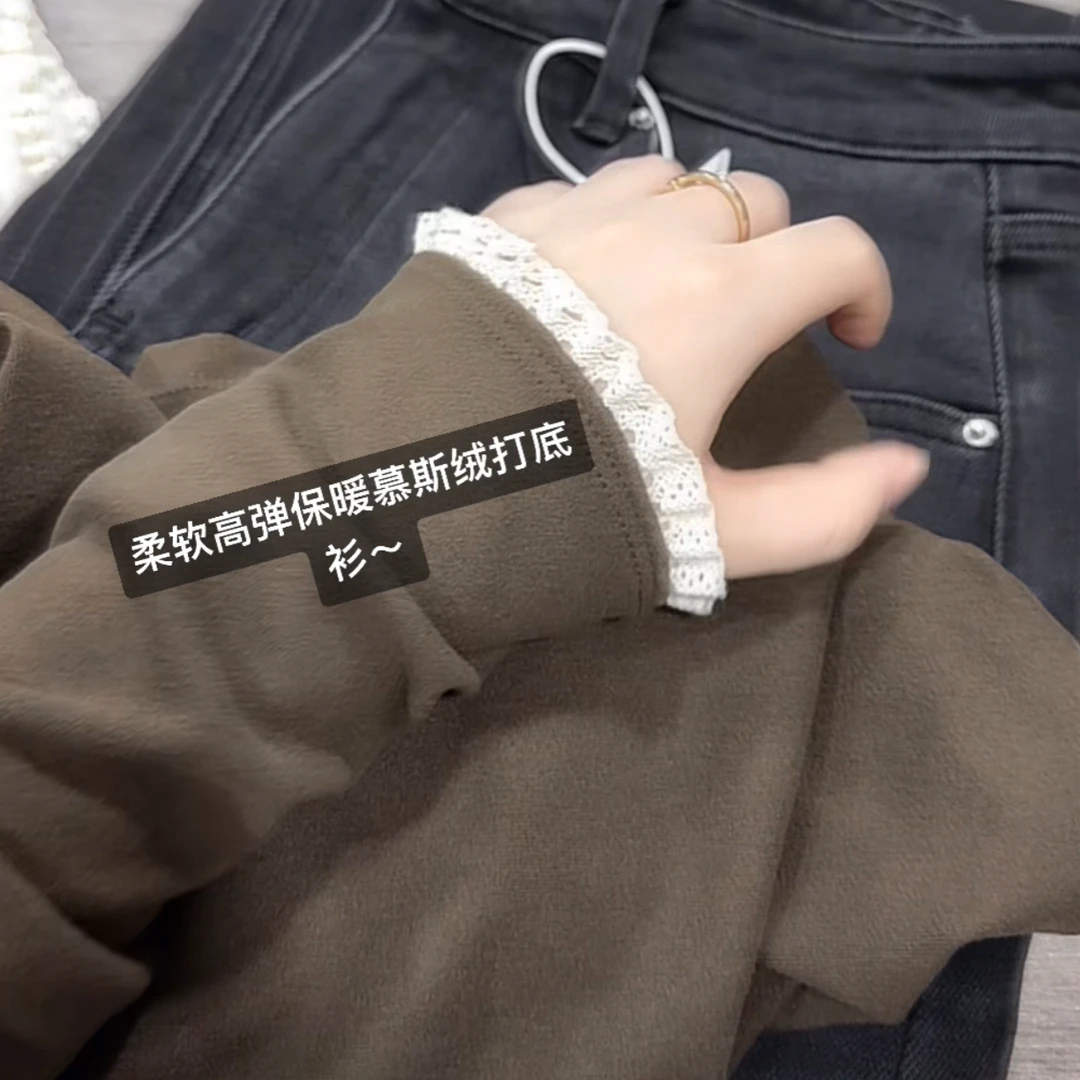 米蓝家名殿~好品质蕾丝花边慕斯绒打底衫8990