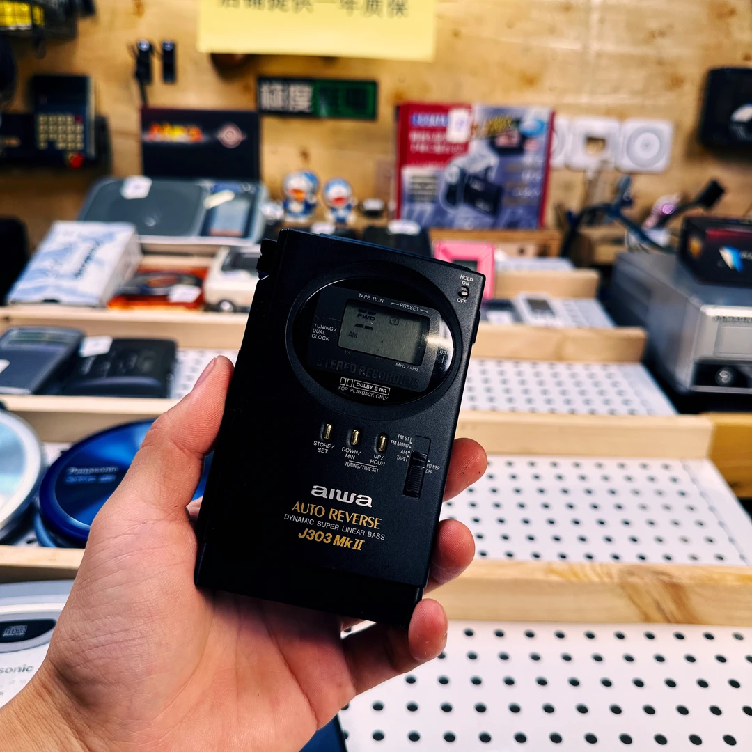经典型号J303工艺品摆件