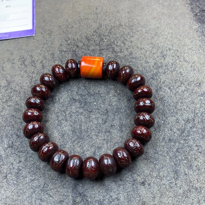 凤眼菩提吊坠手串