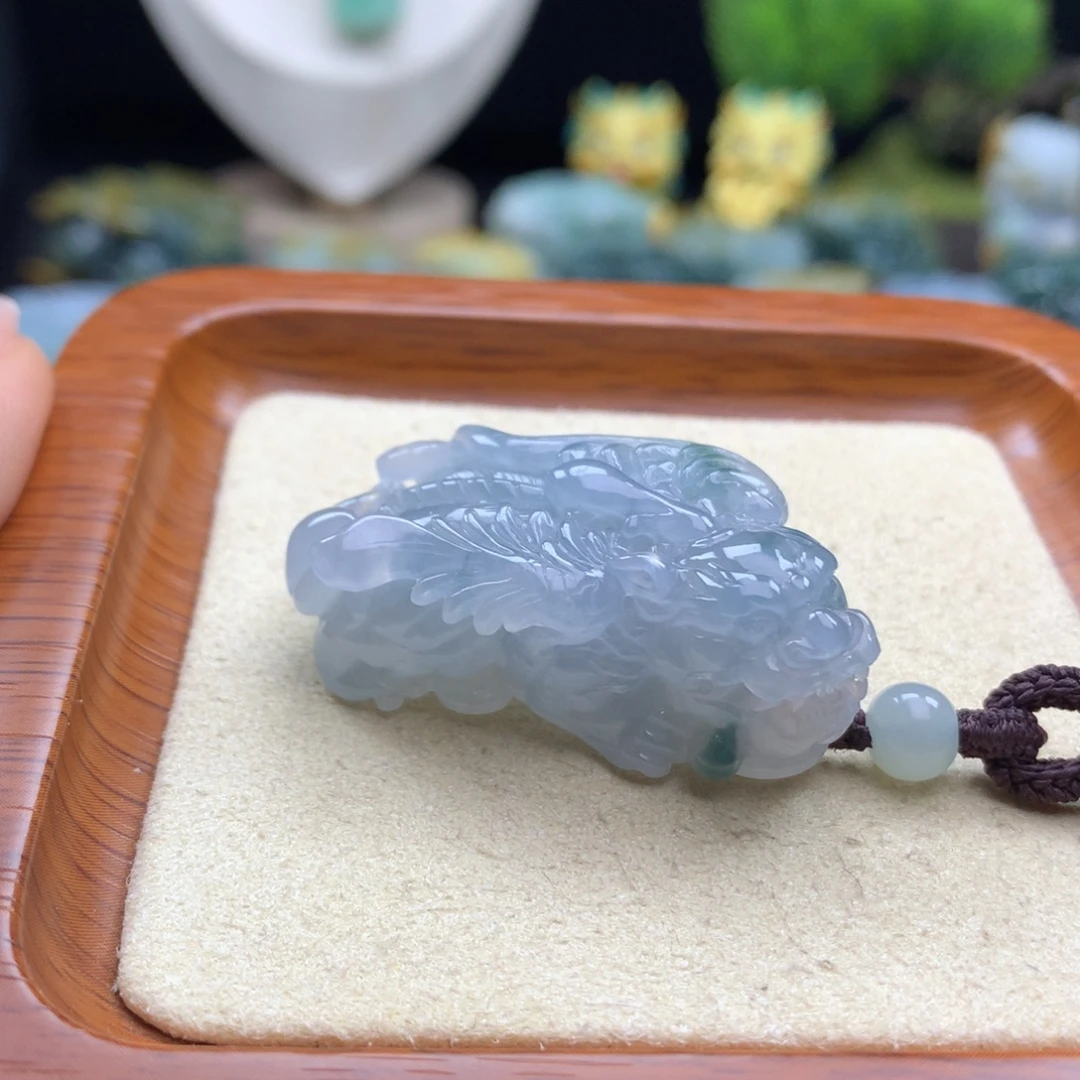 翡翠未镶嵌颈饰翡翠9