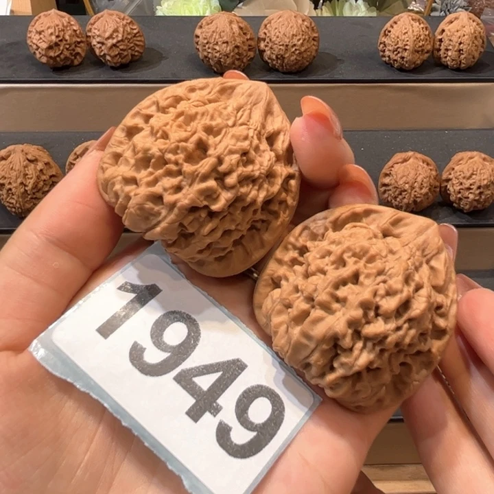 桃核吊坠文玩核桃麒麟纹官帽