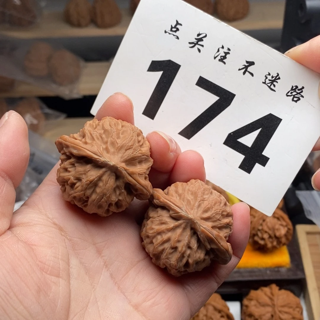 把件文玩核桃40宫灯