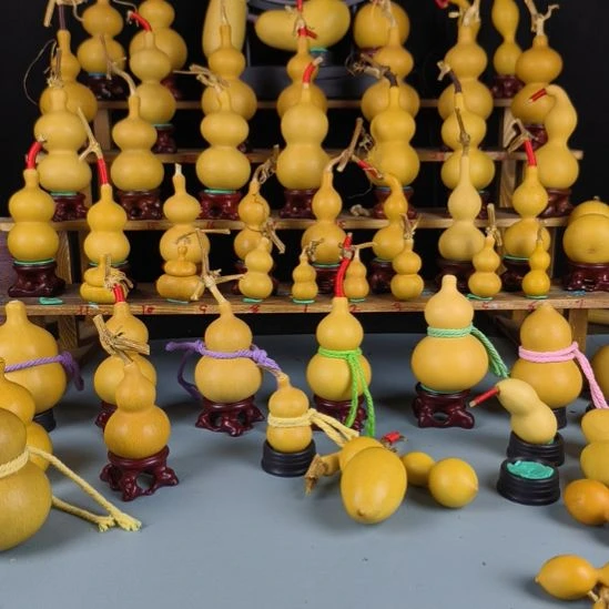 葫芦天然葫芦手把件。