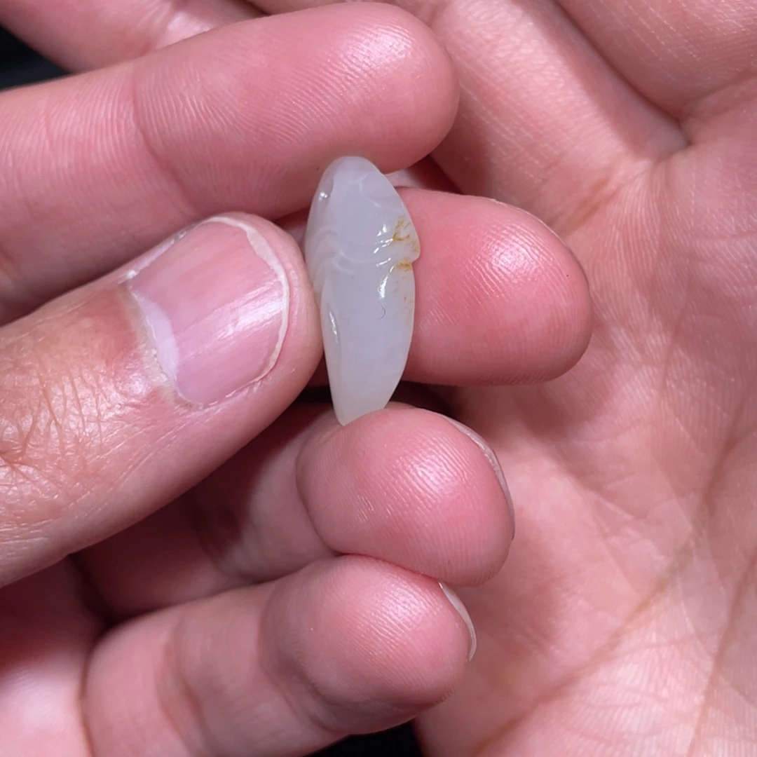 和田玉颈饰未镶嵌玉*