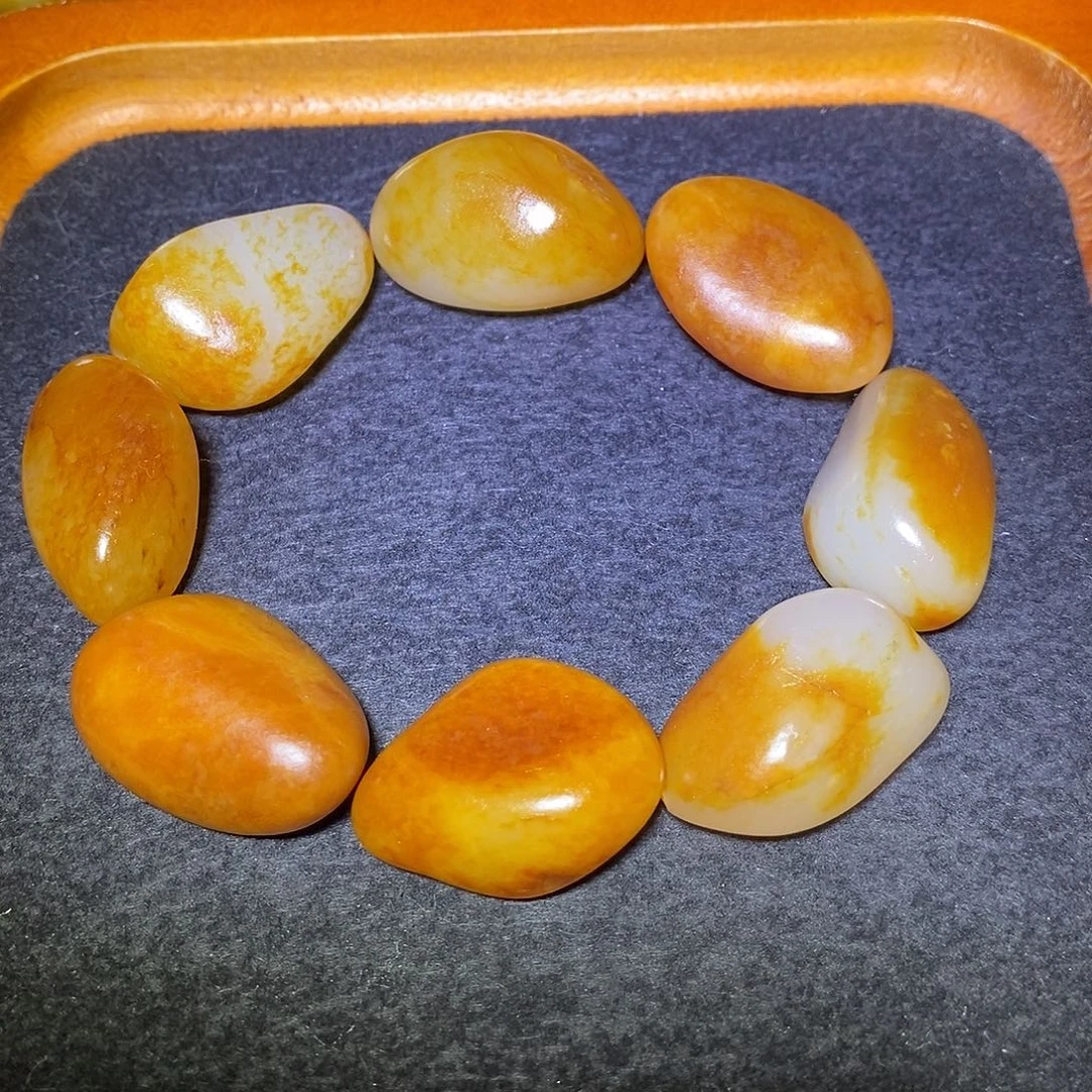 和田玉未镶嵌手串