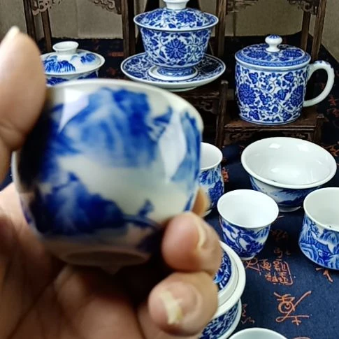 陶瓷无盖款是杯子里面一个小点微瑕