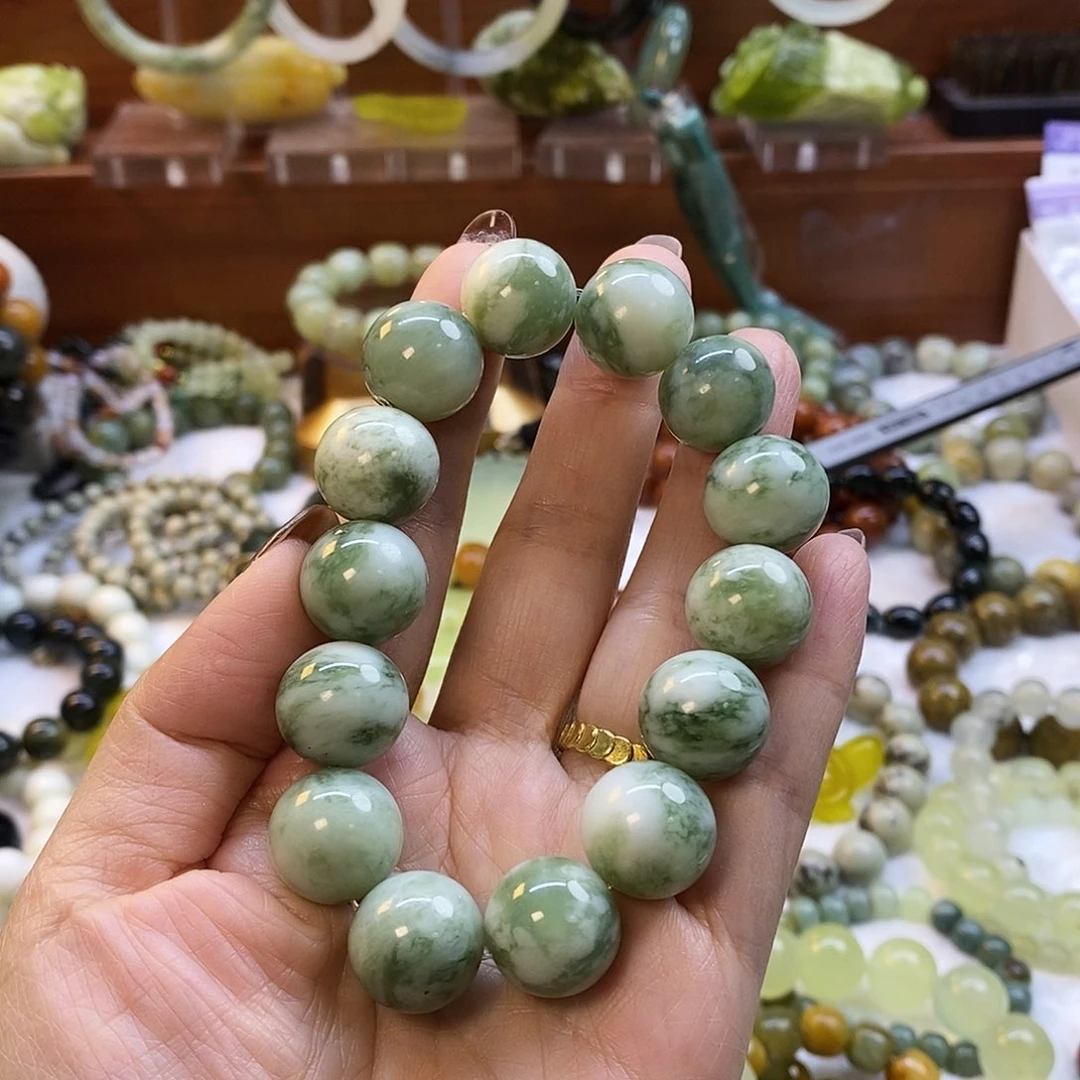 未镶嵌蛇纹石玉手镯鹰*恋