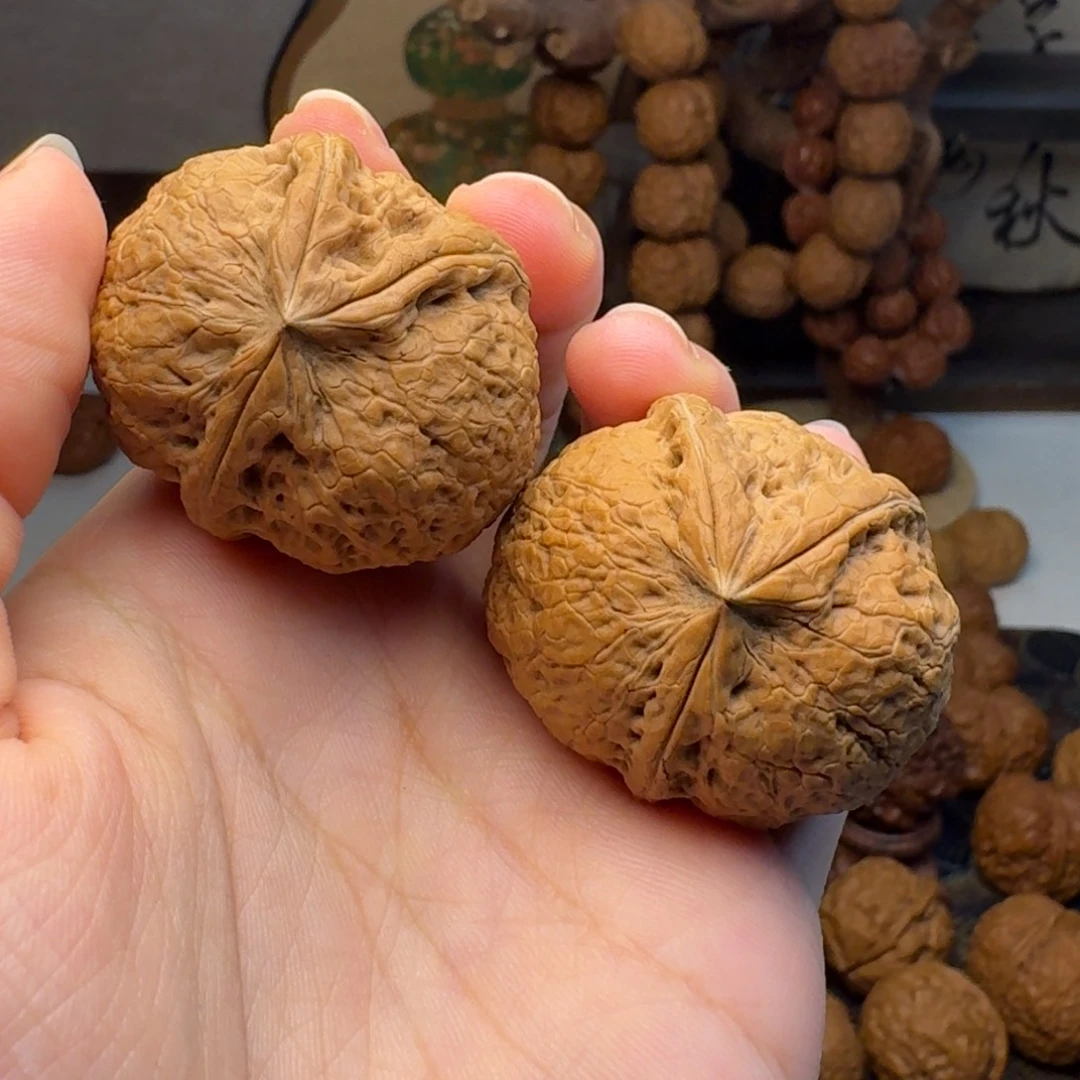 沈***美把件文玩核桃霸王三棱39