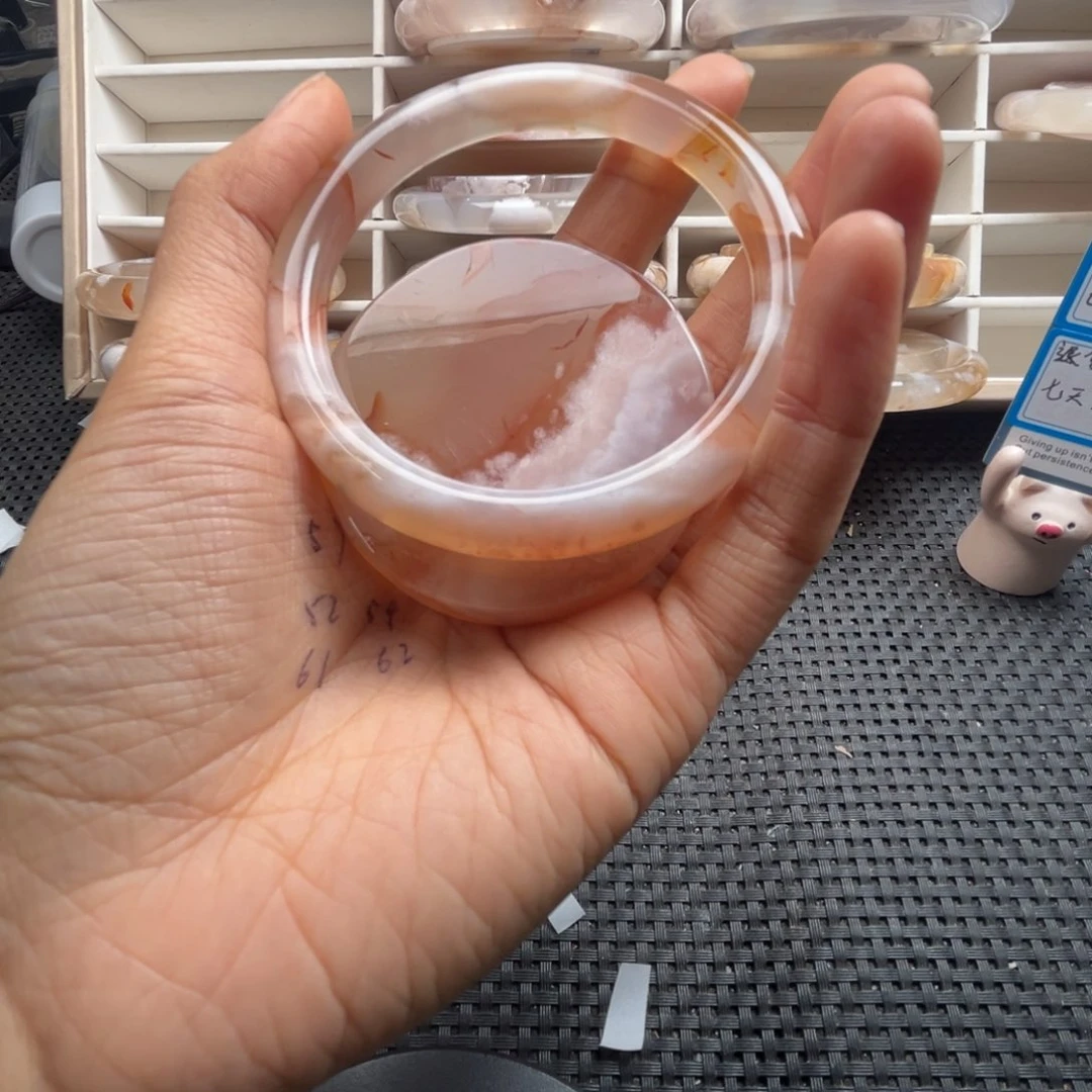 玛瑙/玉髓颈饰未镶嵌f****a