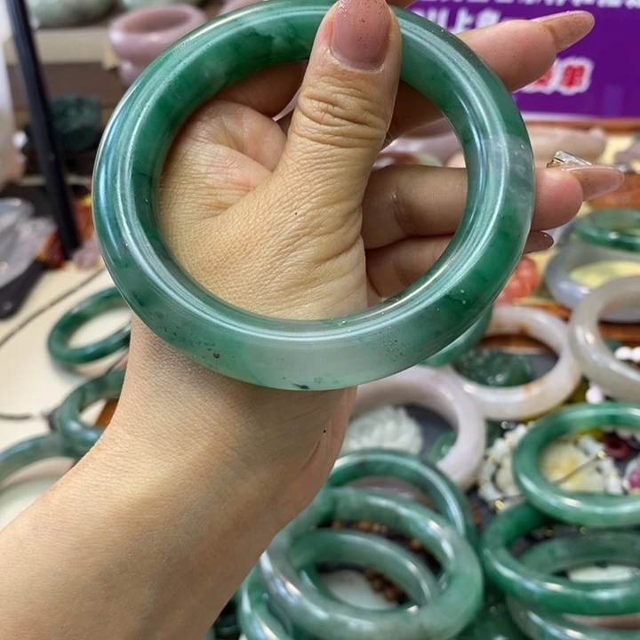 石英质玉手镯足银镀金镶嵌