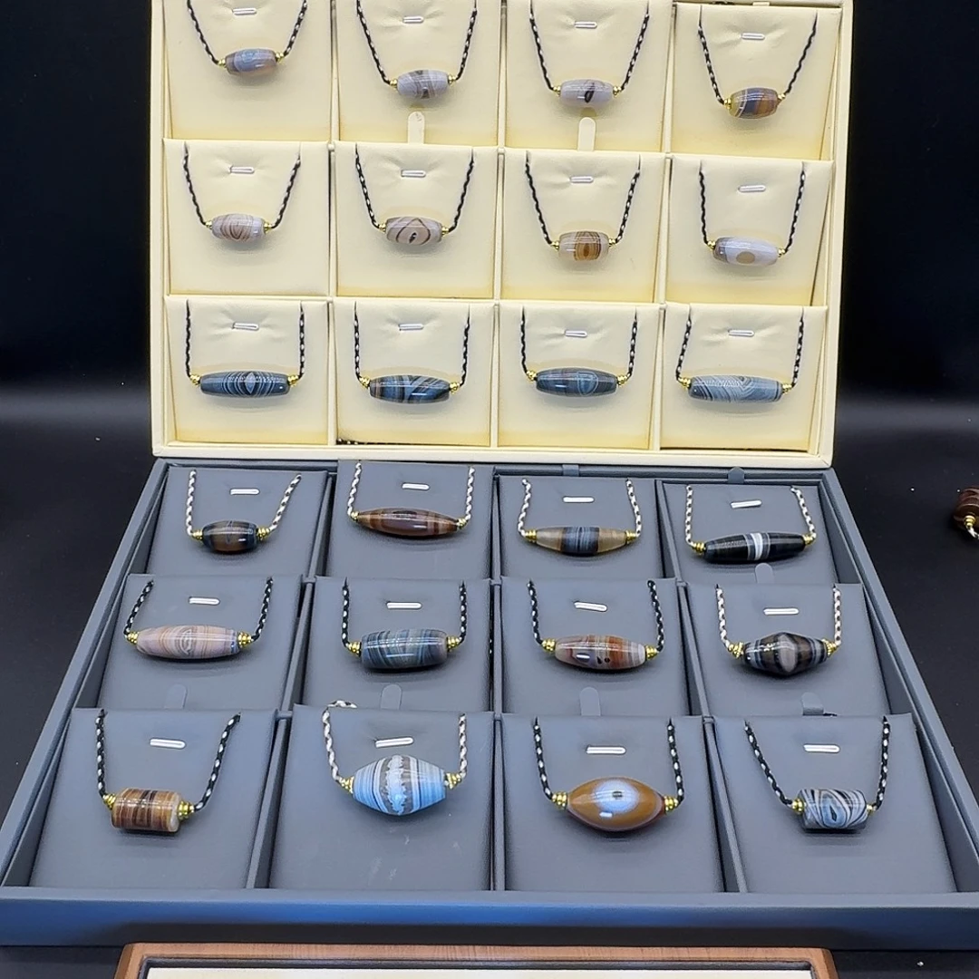 玛瑙/玉髓未镶嵌颈饰