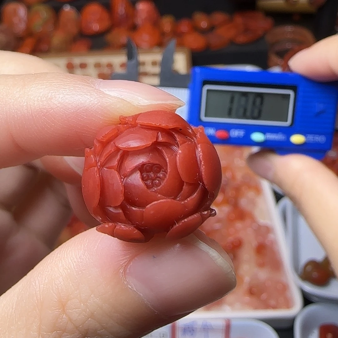 南红玛瑙未镶嵌颈饰