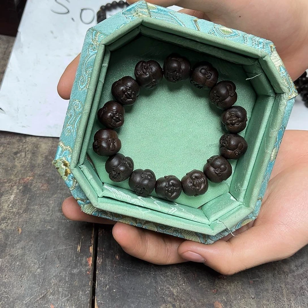 大叶紫檀（黑酸枝木类）木*