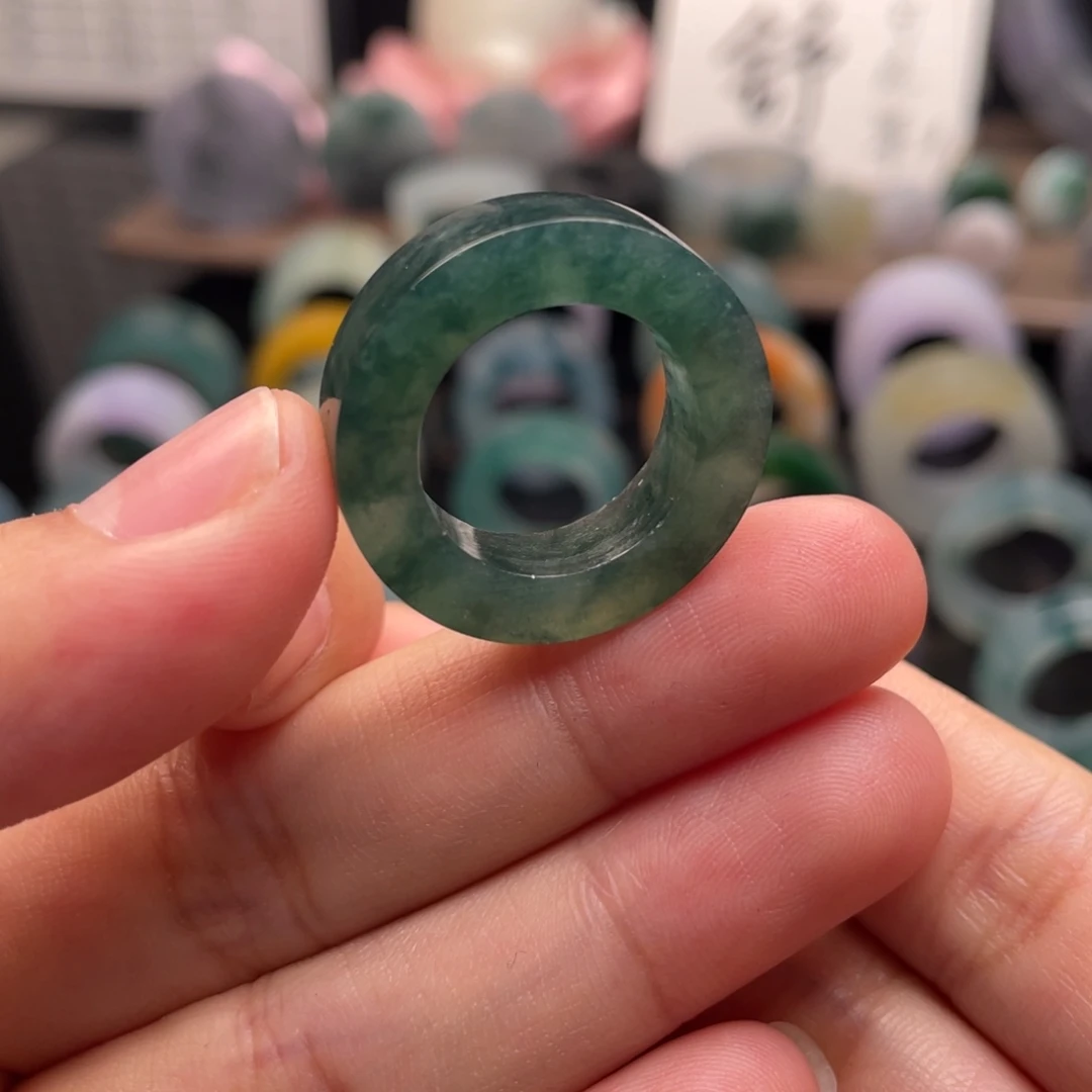 定制翡翠未镶嵌  冰波绿