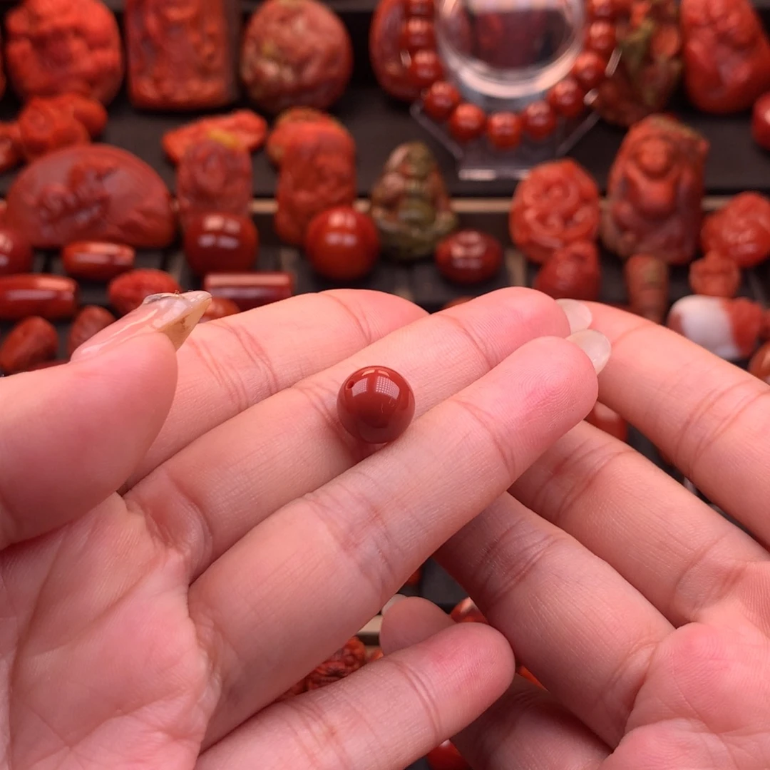 南红玛瑙未镶嵌原矿高品圆珠10.3mm