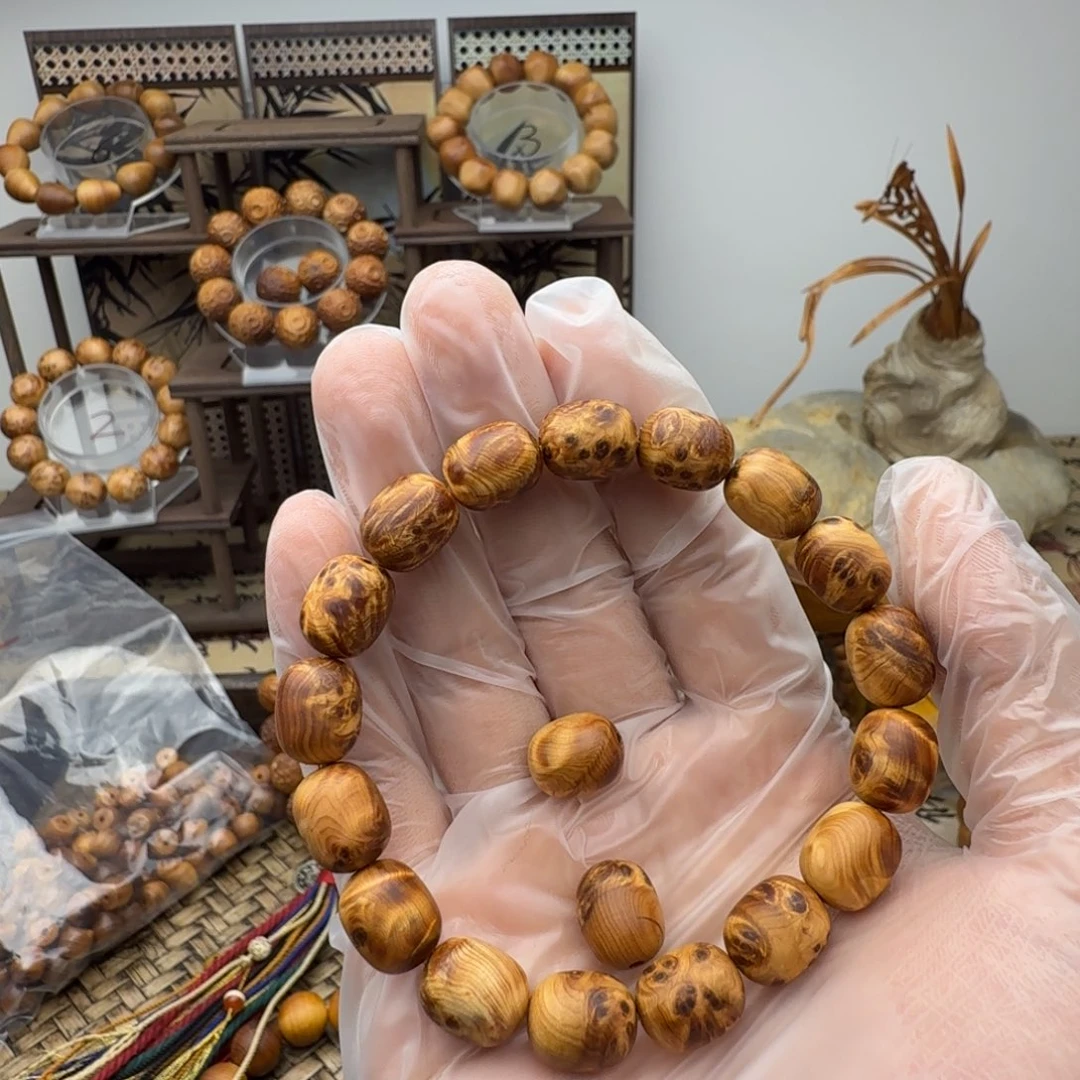 哦****6太行崖柏黑金成化瘤满留疤