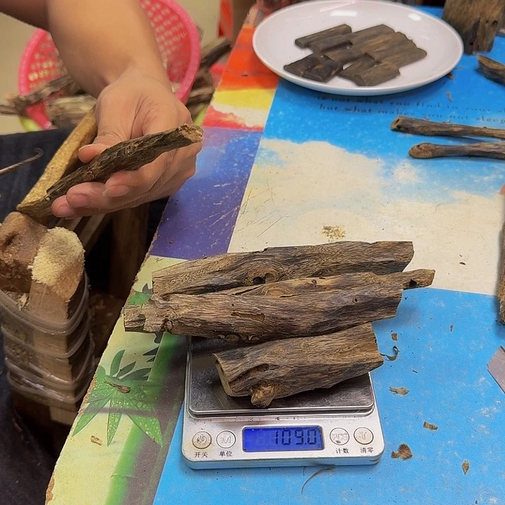 沉香碎屑沉香皓****总千里香109克