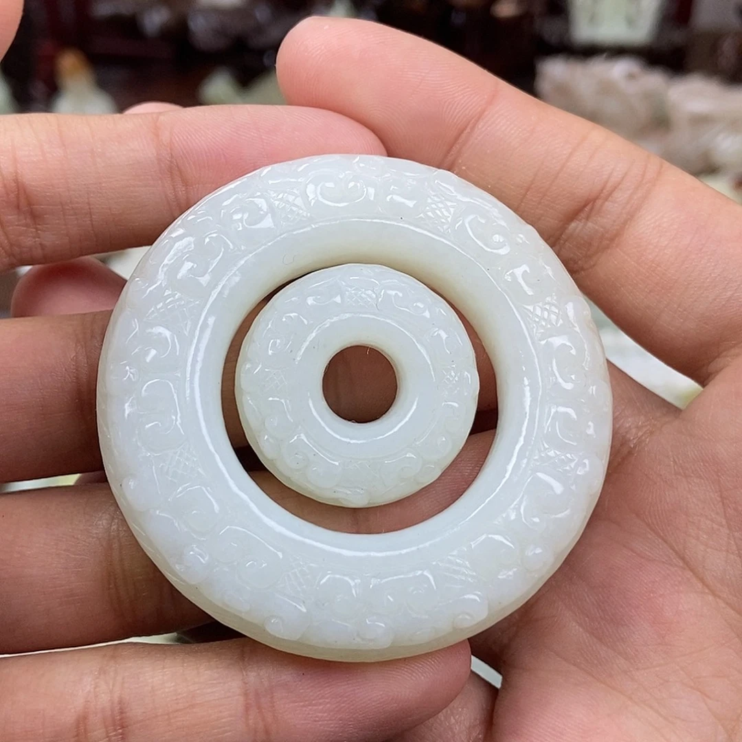 和田玉未镶嵌挂件