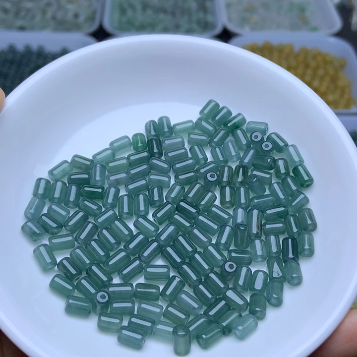 散珠翡翠卡4乘6.1冰蓝水桶珠10个