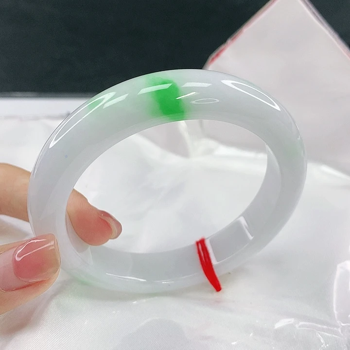 翡翠未镶嵌手镯圈57，80106