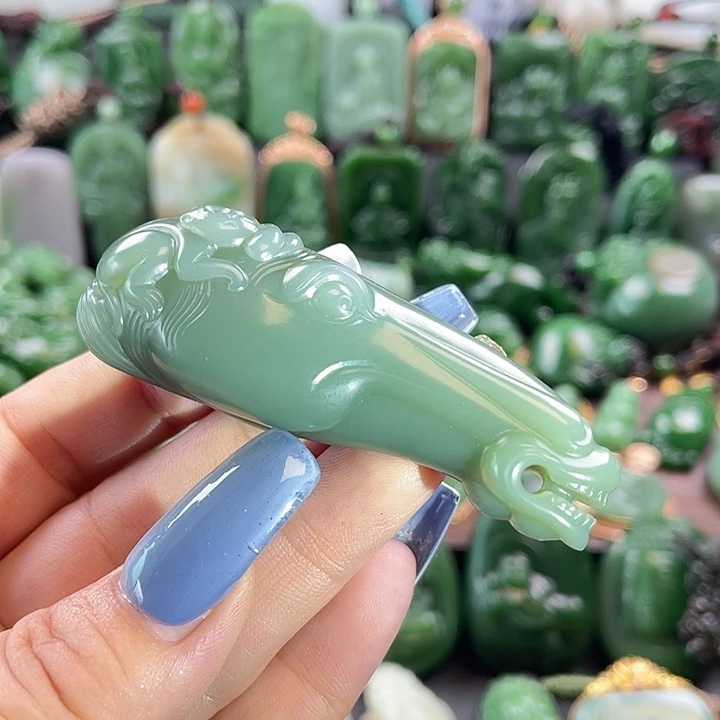 和田玉未镶嵌挂件加**子