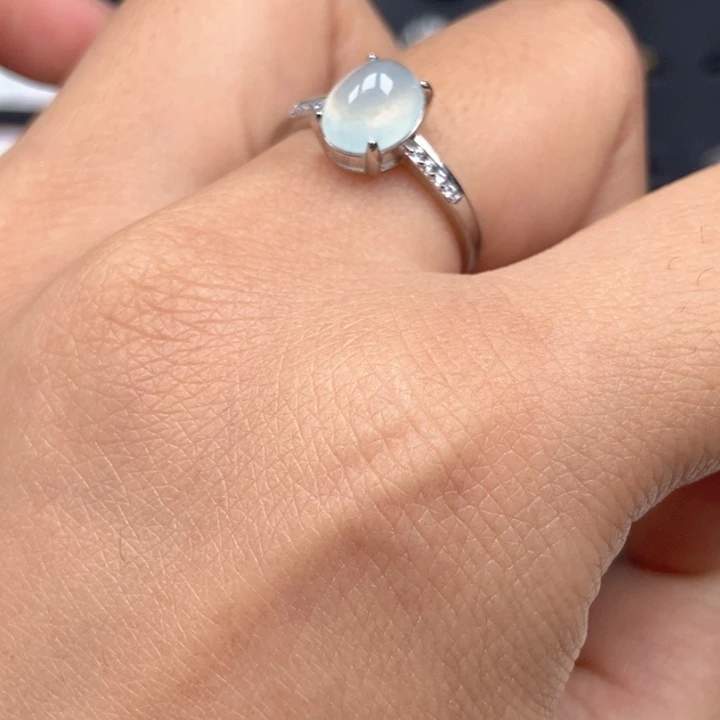 翡翠未镶嵌戒指戒指