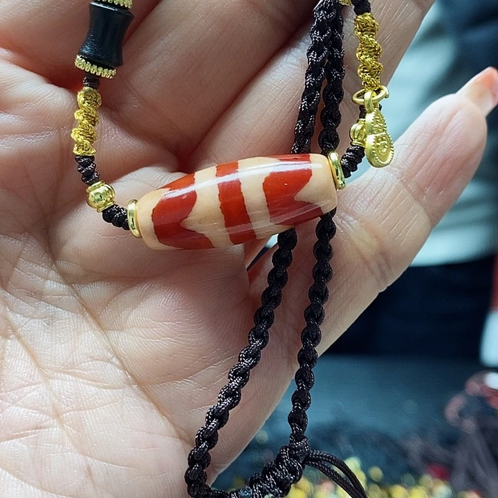 玛瑙/玉髓颈饰合金