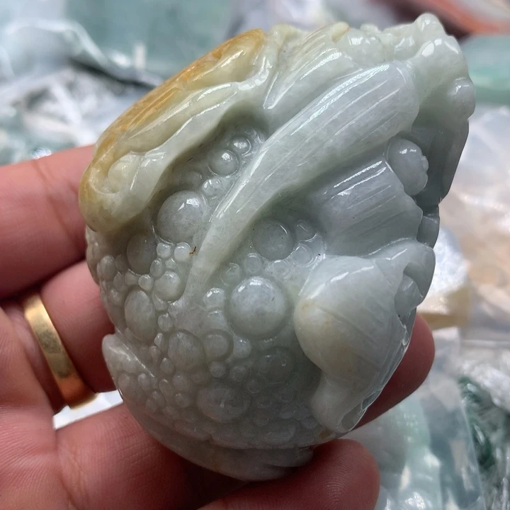 翡翠未镶嵌颈饰保真天然a货翡翠